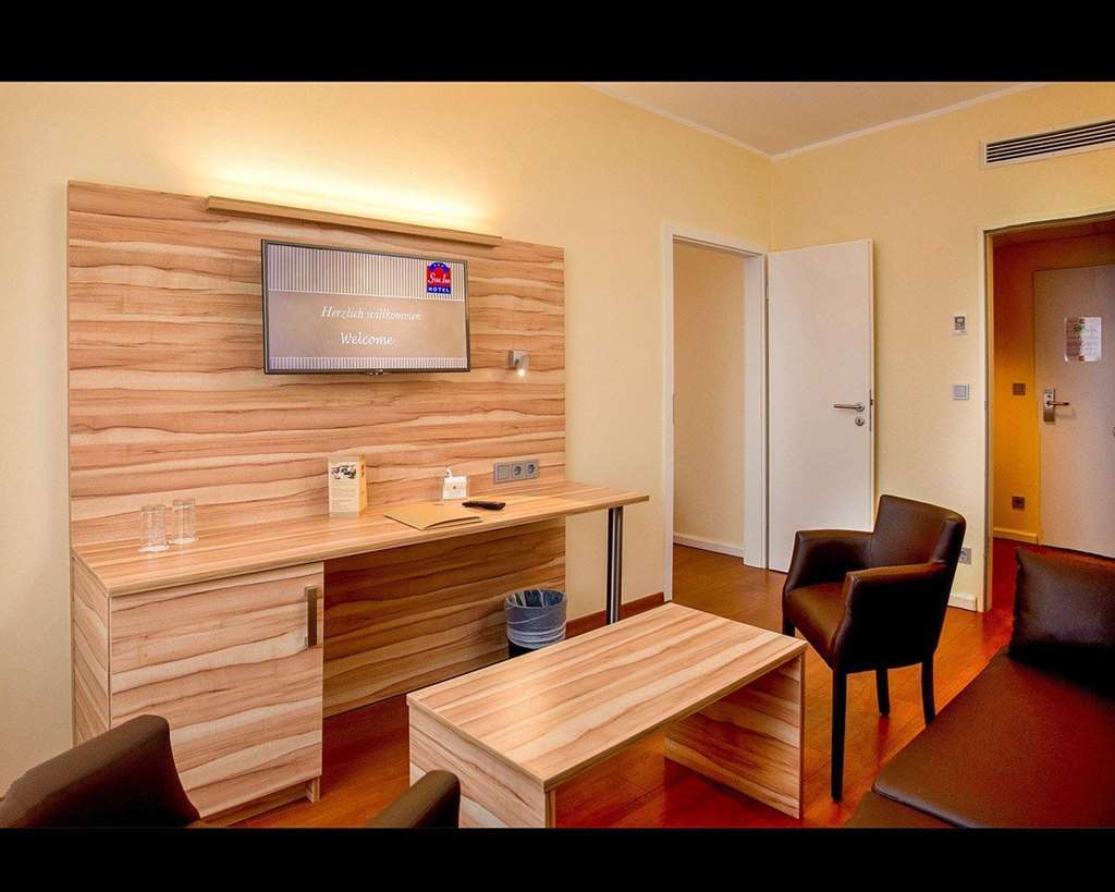 Quality Hotel, Star Inn Premium Bremen Ruang foto